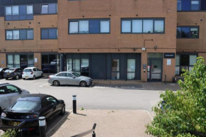 Capital Drive Cozy Apartment in Milton Keynes